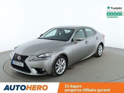 Lexus IS300h