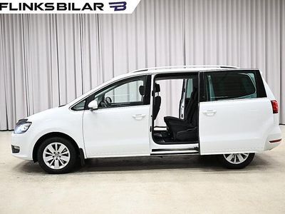 Vit Begagnad 2018 VW Sharan Minibuss | 128 750 kr