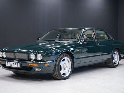 begagnad Jaguar XJR 4.0 SC Automat 326hk kompressor / Svensksåld /