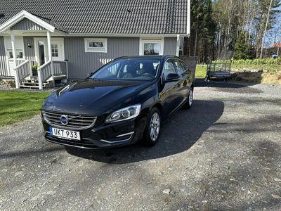 begagnad Volvo V60 D3 Automat Momentum VOC