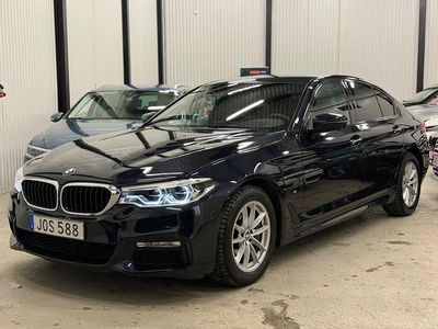 Svart Begagnad 2018 BMW 530e iPerformance Sedan | 249 400 kr (Marknadspris)