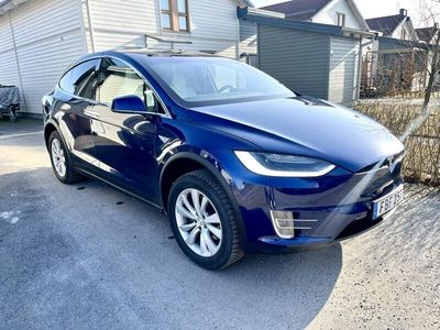 begagnad Tesla Model X 90D 6 Sits Dragkrok Sätesfläkt