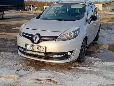 Begagnad Renault Grand Scénic III Bose Edition 110 HK (80 kW) 2014 Minibuss