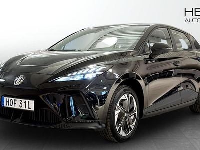 Svart Begagnad 2024 MG MG4 EV Halvkombi | 377 990 kr