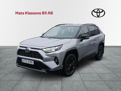 Grå Begagnad 2024 Toyota RAV4 Hybrid Style SUV | 429 000 kr (Marknadspris)