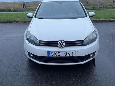 Vit Begagnad 2011 VW Golf VI Halvkombi | 49 500 kr (Lite dyr)