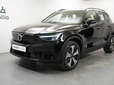 Svart Begagnad 2023 Volvo XC40 Core SUV | 329 900 kr (Marknadspris)