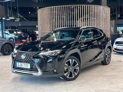 begagnad Lexus UX 250h CVT / Navi / Backkamera / SoV Hjul / Rattvärme