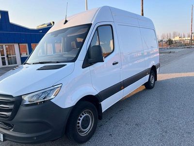 Begagnad 2023 Mercedes Sprinter Van | 275 000 kr