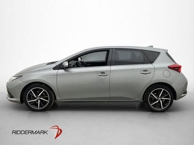 Begagnad Toyota Auris Hybrid 136 HK (100 kW) 2017 Lgrå Halvkombi