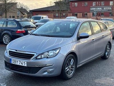 Grå Begagnad 2015 Peugeot 308 SW Active Kombi | 89 900 kr (Marknadspris)