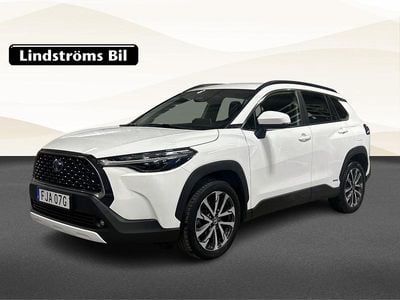Begagnad Toyota Corolla Cross Style 200 HK (147 kW) 2022 Vit SUV