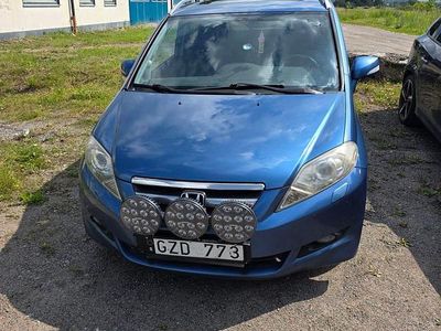 Begagnad 2008 Honda FR-V Minibuss | 25 000 kr