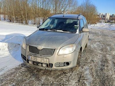 Begagnad Skoda Roomster 80 HK (58 kW) 2008 Ny besiktiga Minibuss