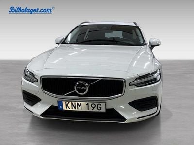 Begagnad Volvo V60 Momentum 149 HK (109 kW) 2020 Vit Kombi