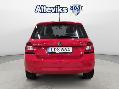 Röd Begagnad 2015 Skoda Fabia Style Halvkombi | 114 500 kr (Lite dyr)
