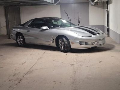 Begagnad Pontiac Firebird 196 HK (144 kW) 2000