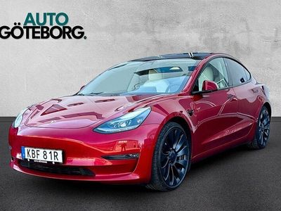 Röd Begagnad 2021 Tesla Model 3 Performance Sedan | 339 900 kr (Dyr)