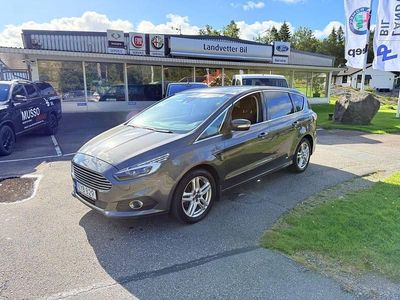 Begagnad Ford S-MAX Business Edition 180 HK (132 kW) 2015 Grå Minibuss
