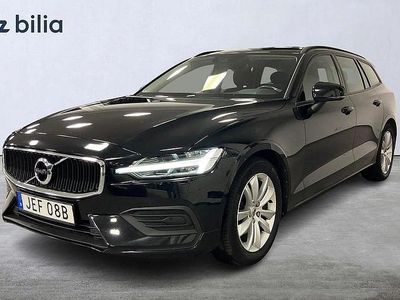 Svart Begagnad 2019 Volvo V60 Momentum Kombi | 239 900 kr (Marknadspris)