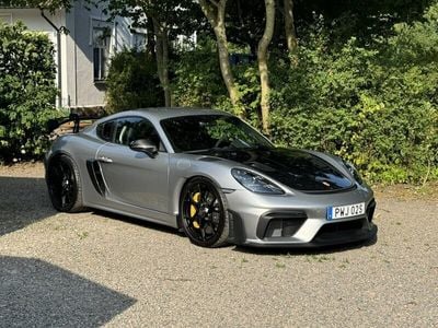 Porsche 718 Cayman GT4