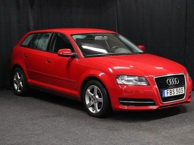 Begagnad Audi A3 Comfort 105 HK (77 kW) 2011 Röd Halvkombi