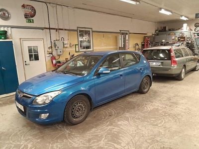 Begagnad Hyundai i30 90 HK (66 kW) 2009 Metallic