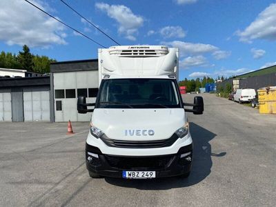 begagnad Iveco Daily 2.3 JTD Hi-Matic Bg-Lyft Kyl/Frysbil MOMS NYBES