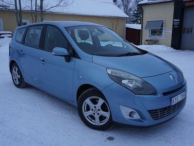 Begagnad Renault Grand Scénic III 110 HK (80 kW) 2010 Blå Minibuss
