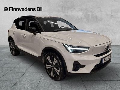 Vit Begagnad 2022 Volvo XC40 Plus SUV | 325 000 kr