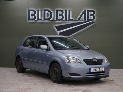 Begagnad Toyota Corolla 110 HK (80 kW) 2003 Blå Halvkombi