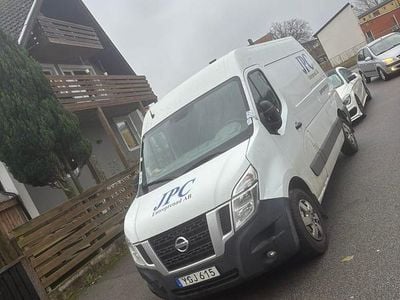 Nissan NV400