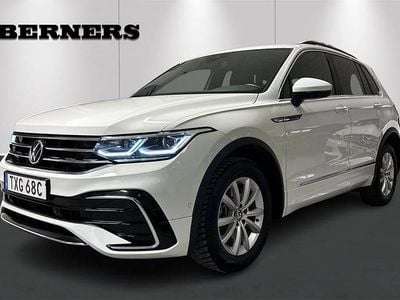 Vit Begagnad 2021 VW Tiguan R-line SUV | 379 900 kr (Lite dyr)