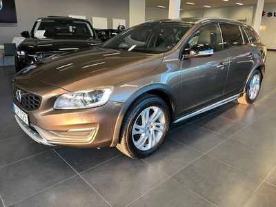 begagnad Volvo V60 CC D4Geartronic Momentum Euro 6 Oncall
