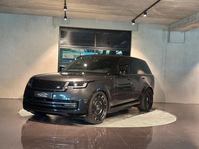 Gråmet Begagnad 2025 Land Rover Range Rover Autobiography SUV | 2 195 000 kr