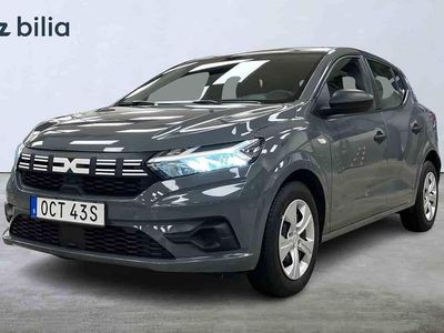 Grå Begagnad 2023 Dacia Sandero Halvkombi | 134 900 kr (Marknadspris)