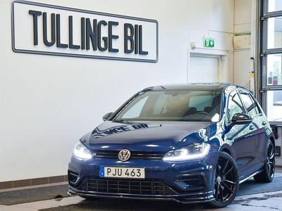 Mörkblå Begagnad 2017 VW Golf VII R Halvkombi | 319 800 kr