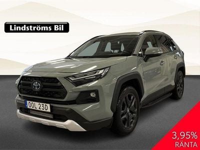 Grön Begagnad 2022 Toyota RAV4 Hybrid SUV | 419 900 kr (Dyr)