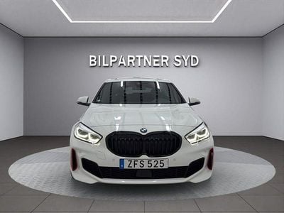 Vit Begagnad 2020 BMW 128 M Sport Halvkombi | 339 900 kr