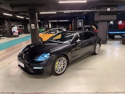 Porsche Panamera 4