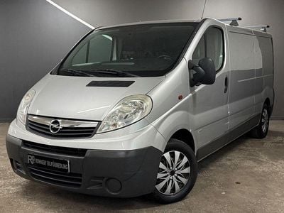 Silver Begagnad 2009 Opel Vivaro Minibuss | 69 900 kr (Lite dyr)