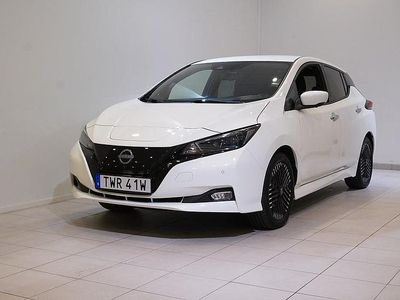 Vit Begagnad 2022 Nissan Leaf 360º Halvkombi | 179 800 kr (Marknadspris)