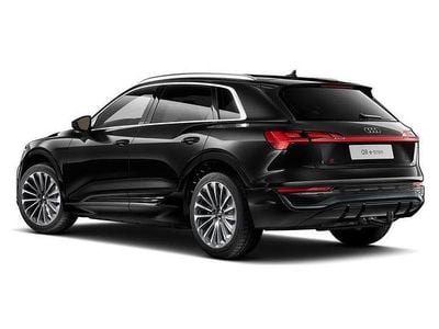 Begagnad Audi Q8 e-tron S-Line 300 kW (408 HK) 2024 Metallic SUV