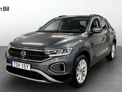 Grå (indium grey metallic) Begagnad 2024 VW T-Roc Life SUV | 309 900 kr (Dyr)