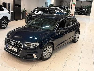 Begagnad Audi A3 Sportback Proline 184 HK (135 kW) 2019 Blå Halvkombi