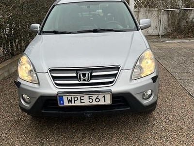 Silver metallic Begagnad 2005 Honda CR-V SUV | 40 000 kr (Superpris)