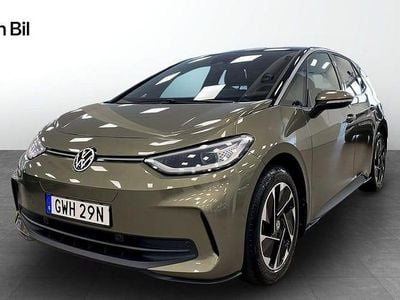 Begagnad VW ID.3 Pro 239 kW (326 HK) 2023 Grön Halvkombi