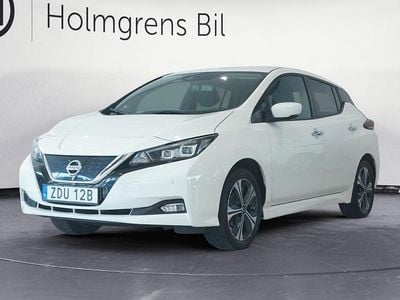 Vit Begagnad 2021 Nissan Leaf N-Connecta Halvkombi | 199 900 kr (Marknadspris)