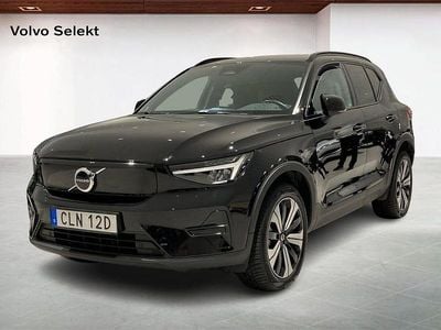 Svart Begagnad 2023 Volvo XC40 Core SUV | 319 000 kr