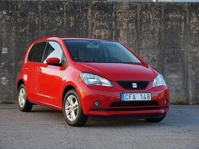 Röd Begagnad 2013 Seat Mii Halvkombi | 45 000 kr